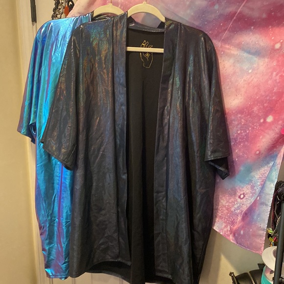 1 Etsy ThatElectricTouch Holographic Iridescent Kimonos Fit A Size L Female $135 - Picture 8 of 17